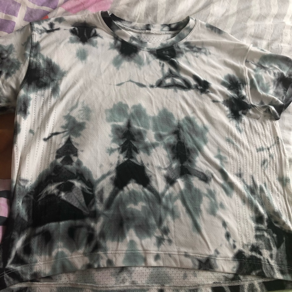 PERFECT CONDITION LULULEMON CROP